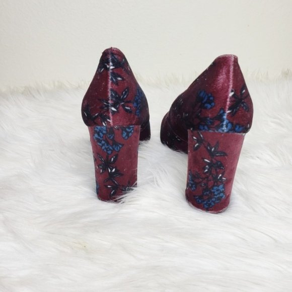 Libby Edelman Sean Floral Velvet Chunky Heels - Picture 4 of 7